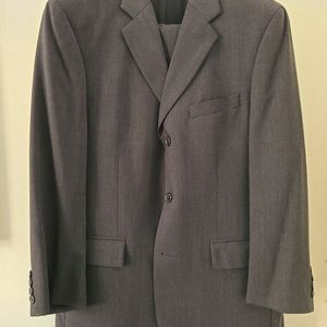 Franco Tassi Suit 40R Charcoal Grey
